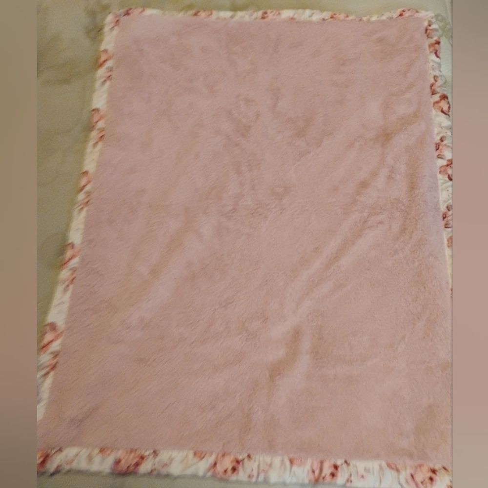 Soft Pink Plush Throw Blanket